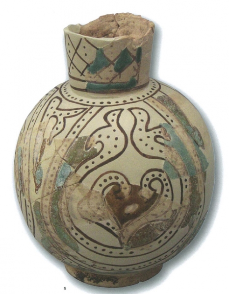 Bilha com representação de flor de lótus