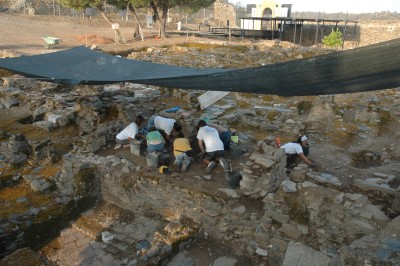Escavações na Alcáçova do Castelo de Mértola 10