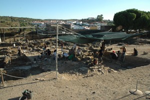 Escavações na Alcáçova do Castelo de Mértola 25