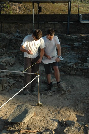 Escavações na Alcáçova do Castelo de Mértola 26